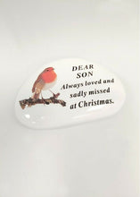 Load image into Gallery viewer, White Robin Pebble Christmas Memorial Tribute - Xmas Tree Plaque Verse Graveside